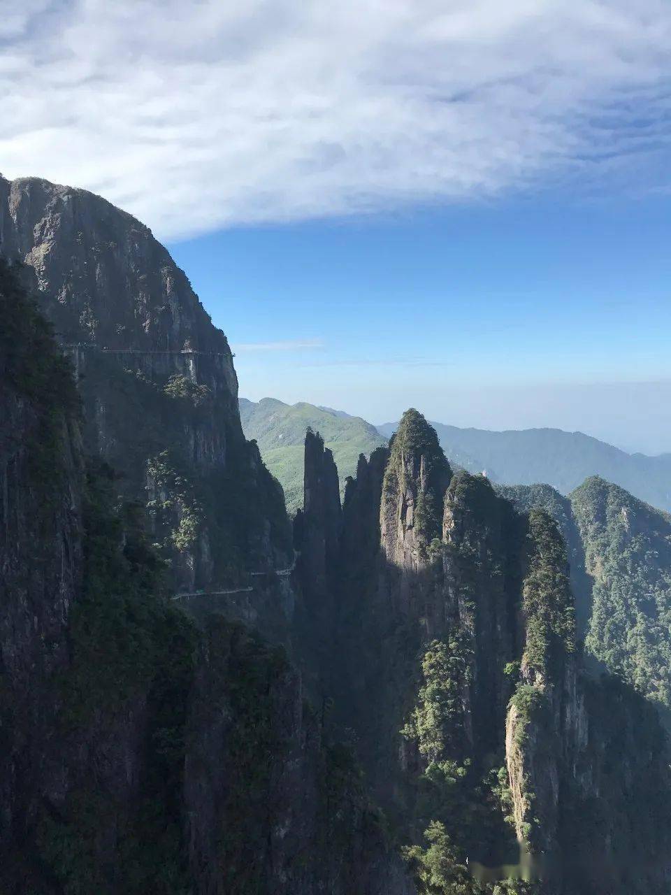 【11月7,8,14,15日英德独立成团】湘粤五指峰,莽山神仙路,游山不爬山