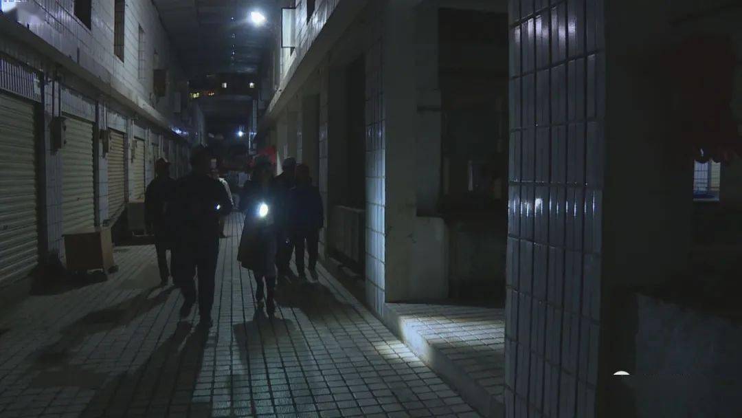 艾城人口_攻打艾城的图片