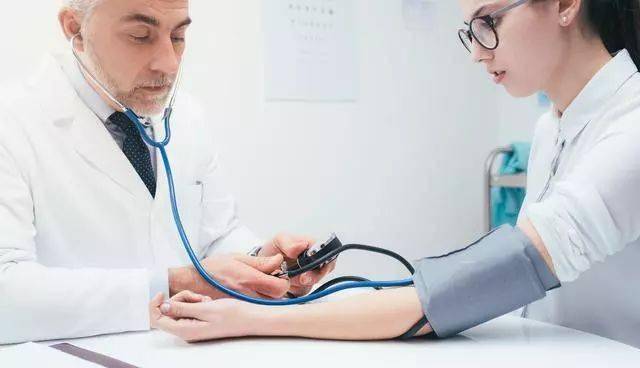 什么原因会引起尿蛋白3个加 02a71c35417d41c9aa27c916d3a2943a.jpeg