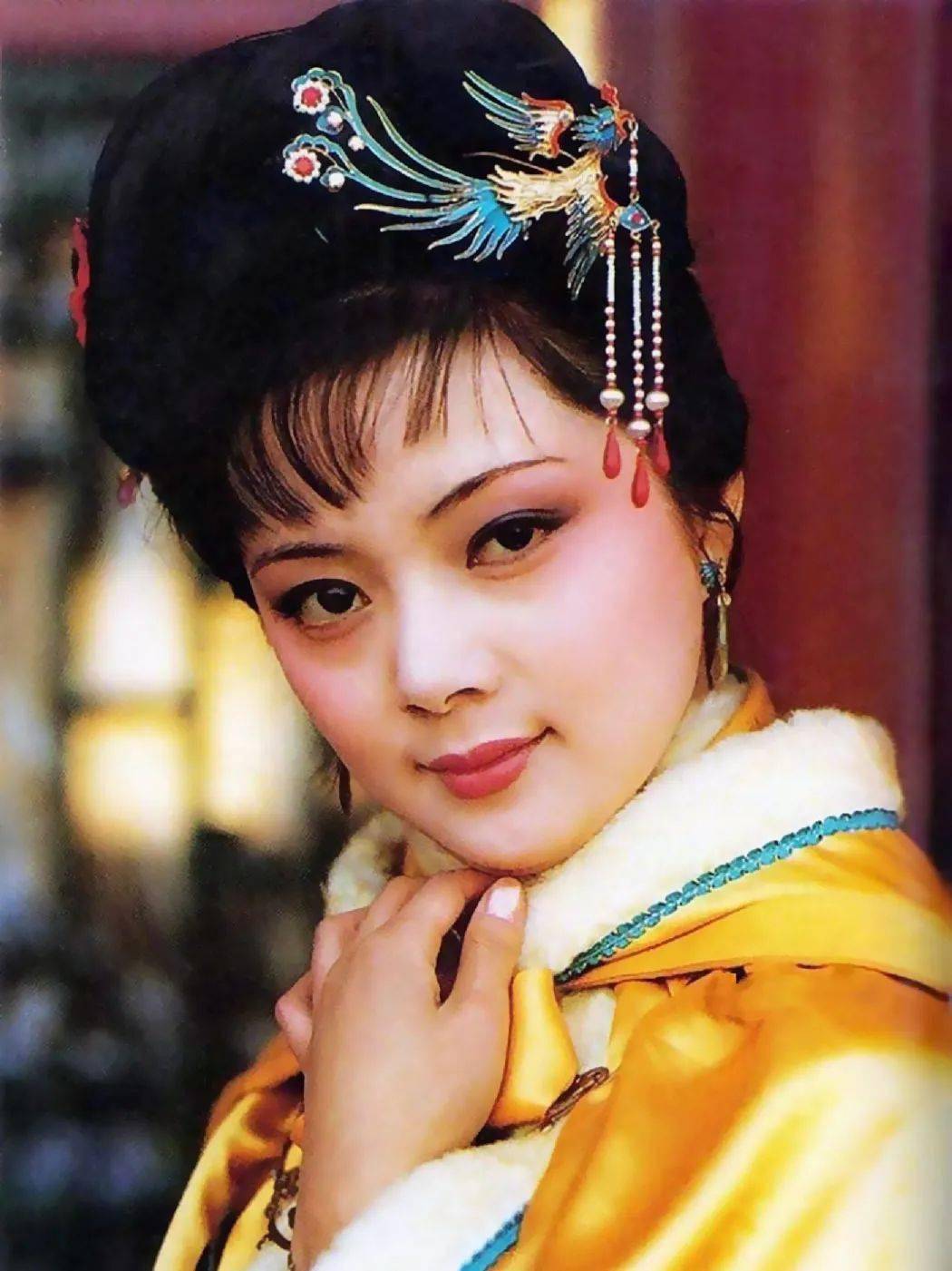 黛玉|“家暴妆”爆火？明明三十年前的她们，才是真正的美妆达人！