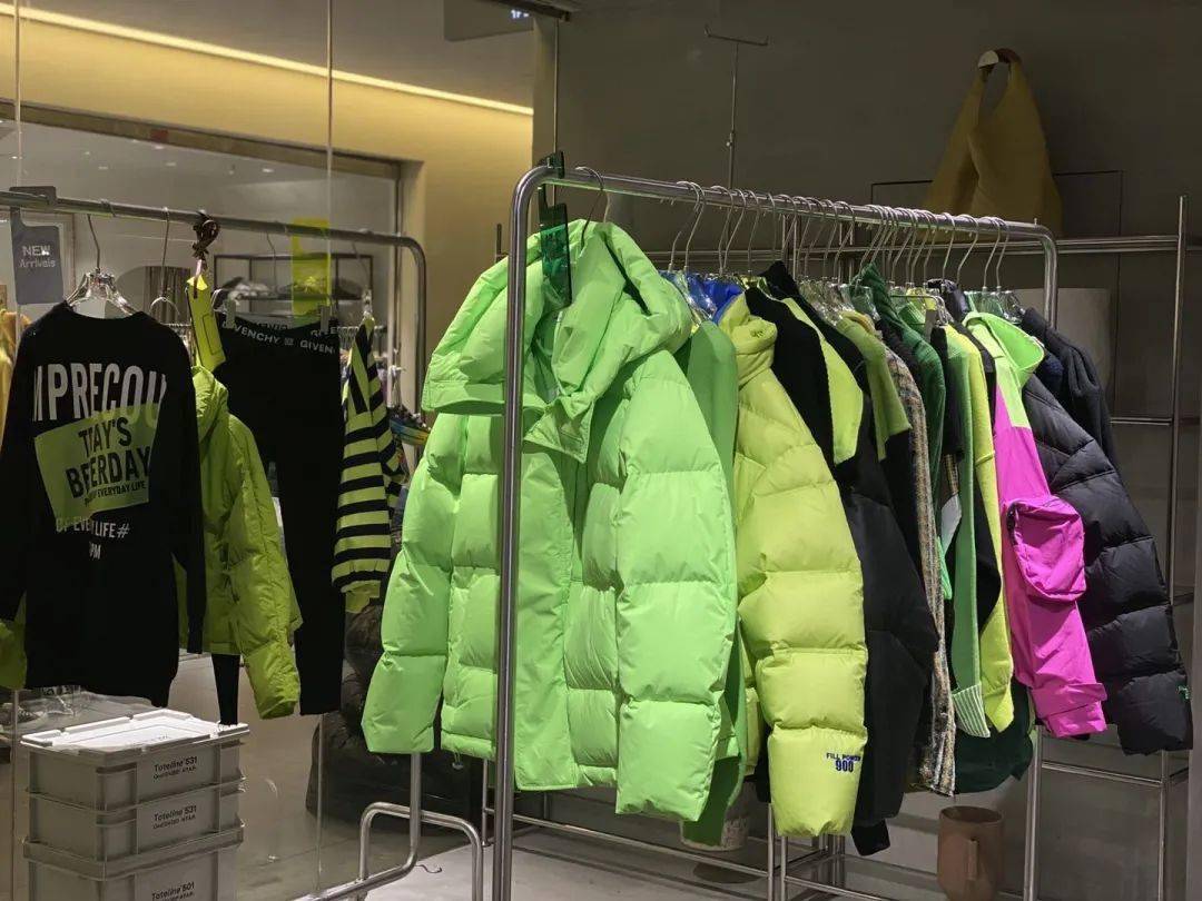 李佳琦|解锁一周年大礼包,比李佳琦直播间更省钱!!!奢侈品居然只要3位数,开心晕了!