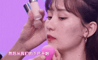 预售|200块也能化出百万化妆师同款底妆！3分钟让毛孔隐形，get粉嘟嘟的奶油肌！实在是太好看了~