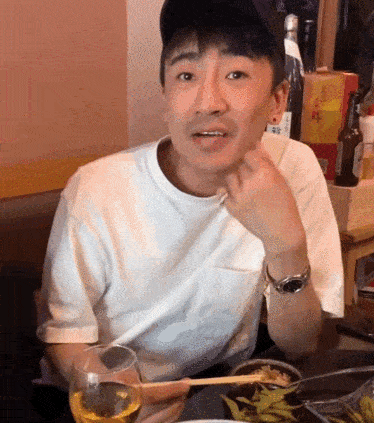 预售|200块也能化出百万化妆师同款底妆！3分钟让毛孔隐形，get粉嘟嘟的奶油肌！实在是太好看了~