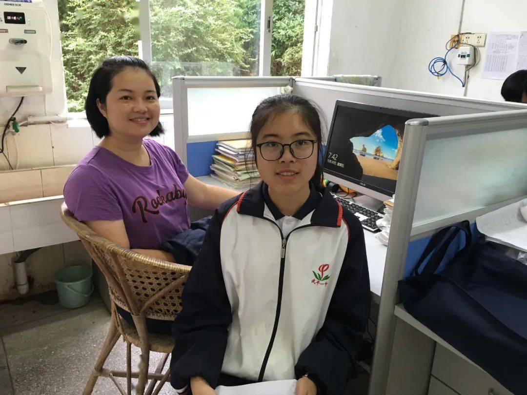 爱笑的逐梦人武平一中39位学生的秋芳姐姐