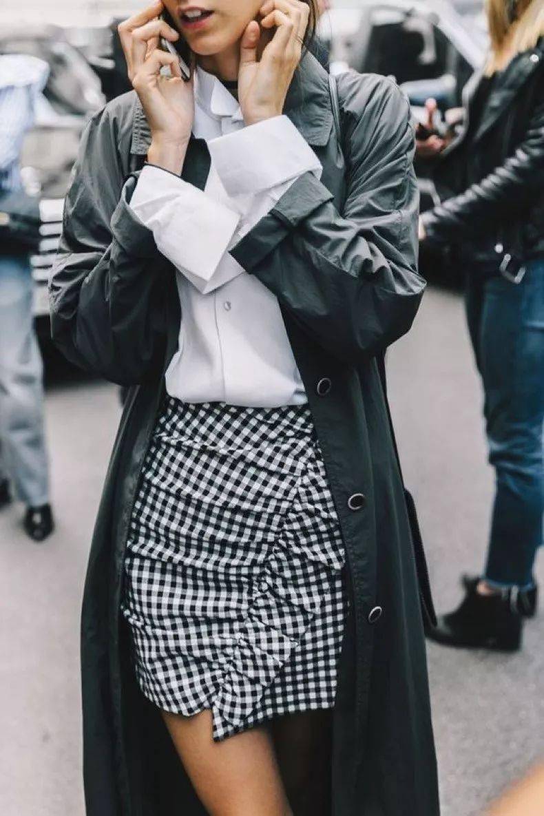 余热|入秋，针织衫不薄不厚，刚好可以平衡的余热。