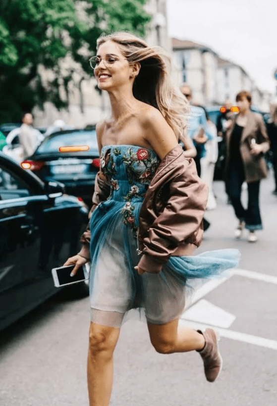 余热|入秋，针织衫不薄不厚，刚好可以平衡的余热。