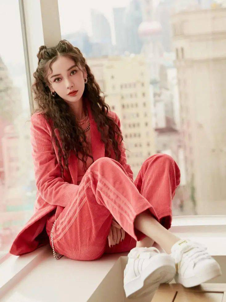 羊毛|撩个头发都风情万种？杨幂真是好港一女的！