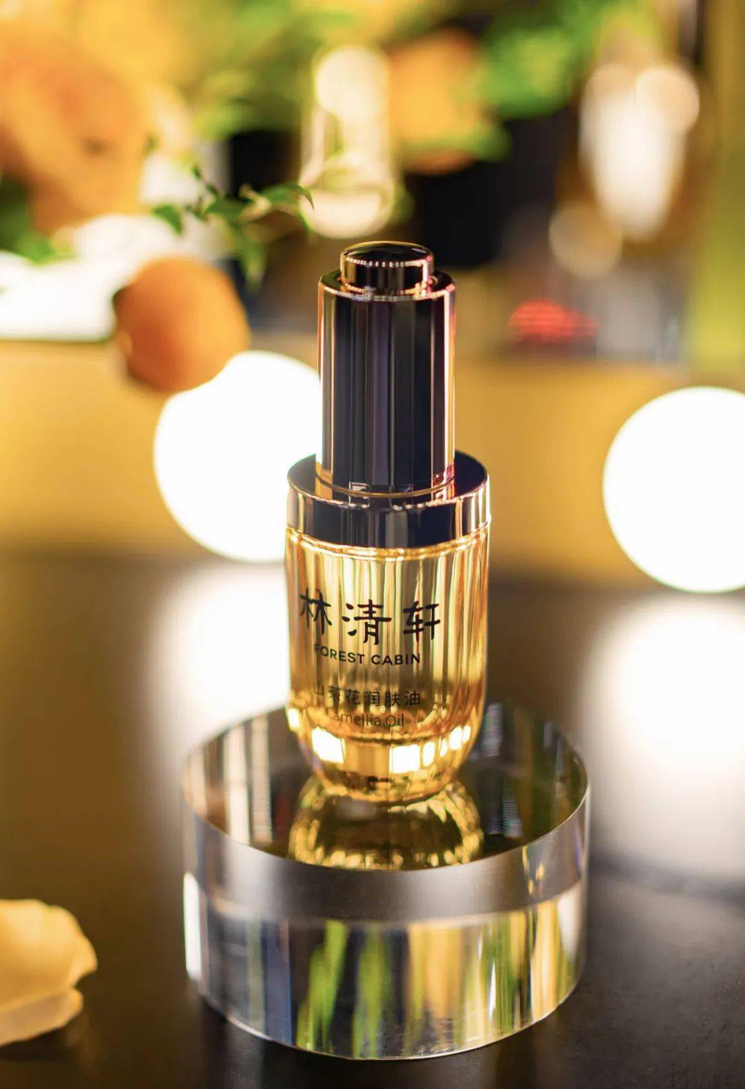 宝瓶|瑞丽、芭莎……5大权威时尚媒体今年都宠爱的“发光宝瓶”是什么？