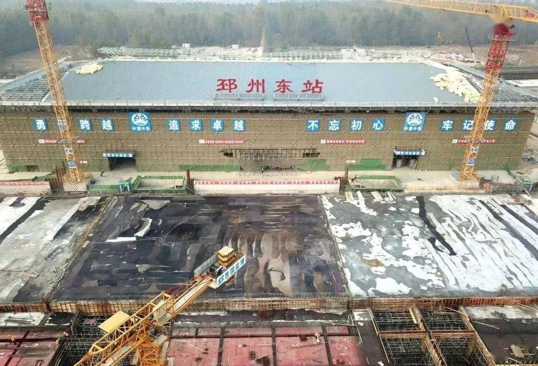 邳州东站落客平台浇筑完成!