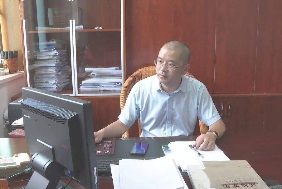 龙泉市住房和城乡建设局党组书记局长周光洪秉持匠心情怀致力龙泉复兴