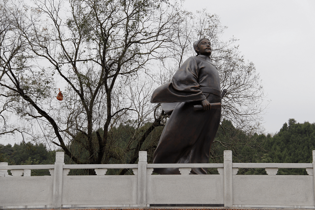 立足子昂文化,诗酒文化,目连文化及科普科考文化四大品牌,坚持"一江