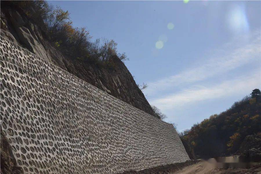 △浆砌片石挡土墙