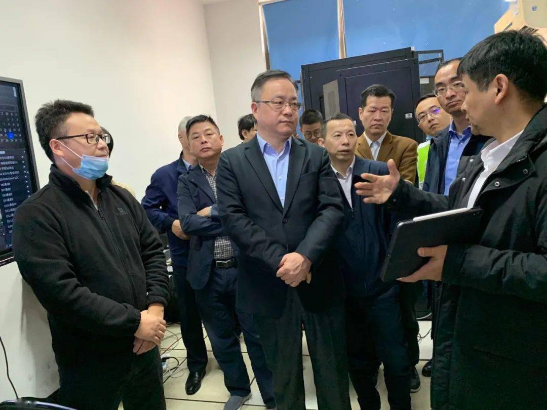 南京地铁董事长_南京地铁图(2)