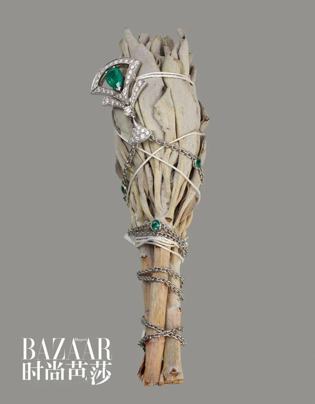 珠宝|看过了这些珠宝，我才读懂了祖母绿的“年轻范”！