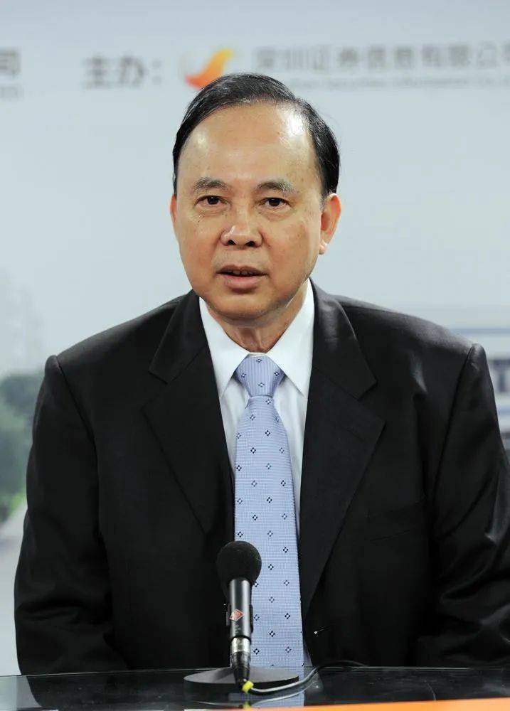 列第362的陈雪玲(晨光文具,陈雪玲是双胞胎兄弟陈湖文和陈湖雄的胞姐