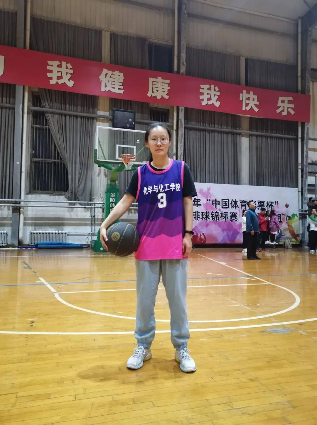 中国女篮世界杯教练组名单_中国好声音第三季杨坤组四强名单_韩国女篮历届女篮名单