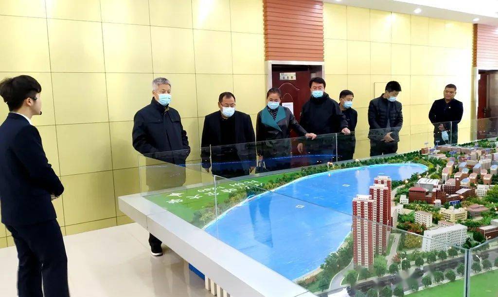 杜崇敏先后实地考察调研了我校食品与生物工程学院实