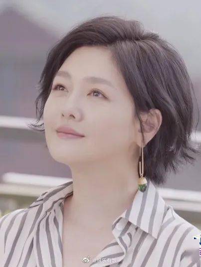 女神|#大S瘦了#再上热搜，素颜出镜，重回杉菜时代！女神美得气场十足！