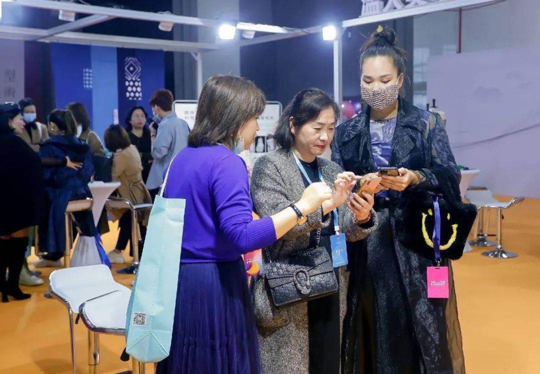 展看|热点｜聚焦新时尚、新渠道、新零售！从2020中国(温州)时尚展看温州时尚定制创新之路