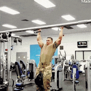 健身|美国大兵变态的肌肉训练，看完大写的服......