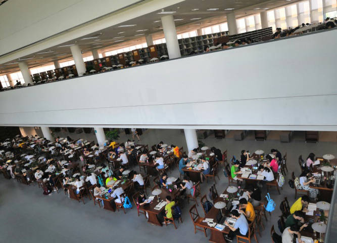 大学|求职季｜虽说当下内卷化，老师仍希望你们拥有自由多彩的人生