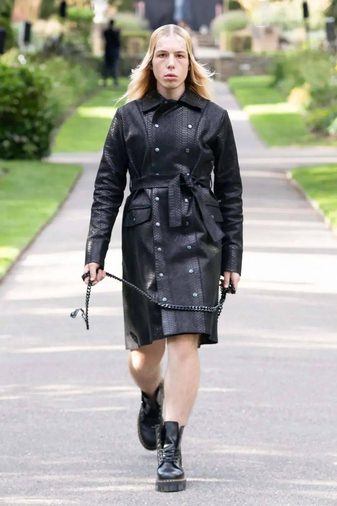 Art|来自“跨性别者”独特的穿衣方式，“我们不在乎时尚界想要什么，只想要做自己。