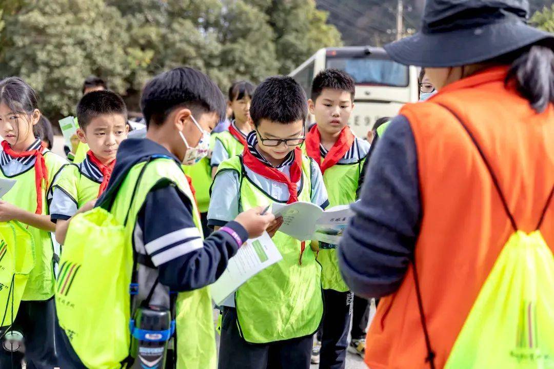 会上,温州市中小学生实践教育智慧平台发布.