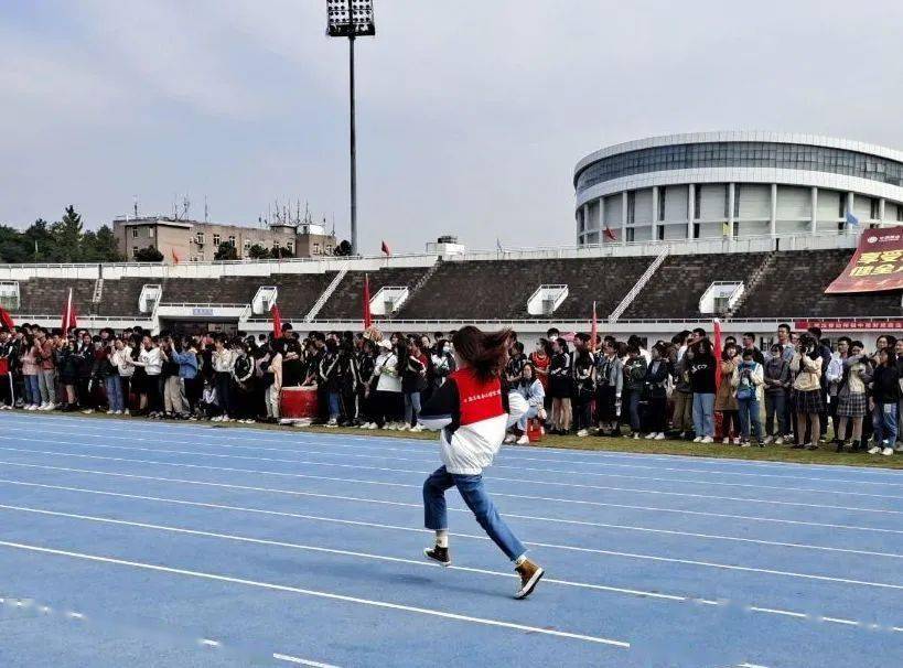 2023世界大学生运动会在哪 6145be642bed40f2a3ce13173a6285b2.jpeg