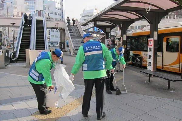 日本东京街道脏乱差 312abc522324472aab52d183649d91ff.jpeg