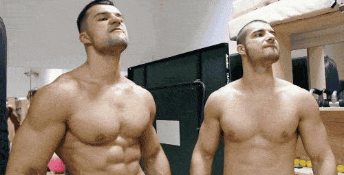 0fcc0807afbf4a37a76f790db41b541f.gif