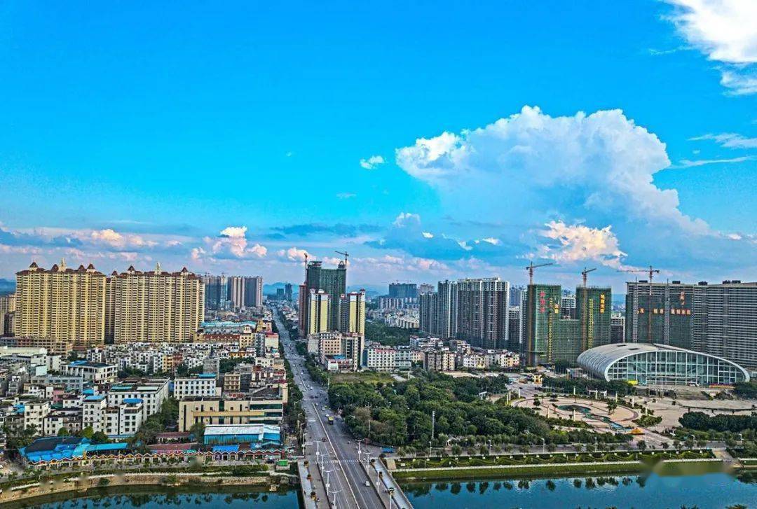 贺州 人均_贺州学院