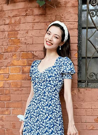 sina|想做氛围感港风美人？我帮你整理了一份超容易上手的教程！