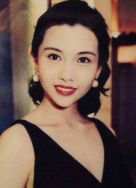 sina|想做氛围感港风美人？我帮你整理了一份超容易上手的教程！