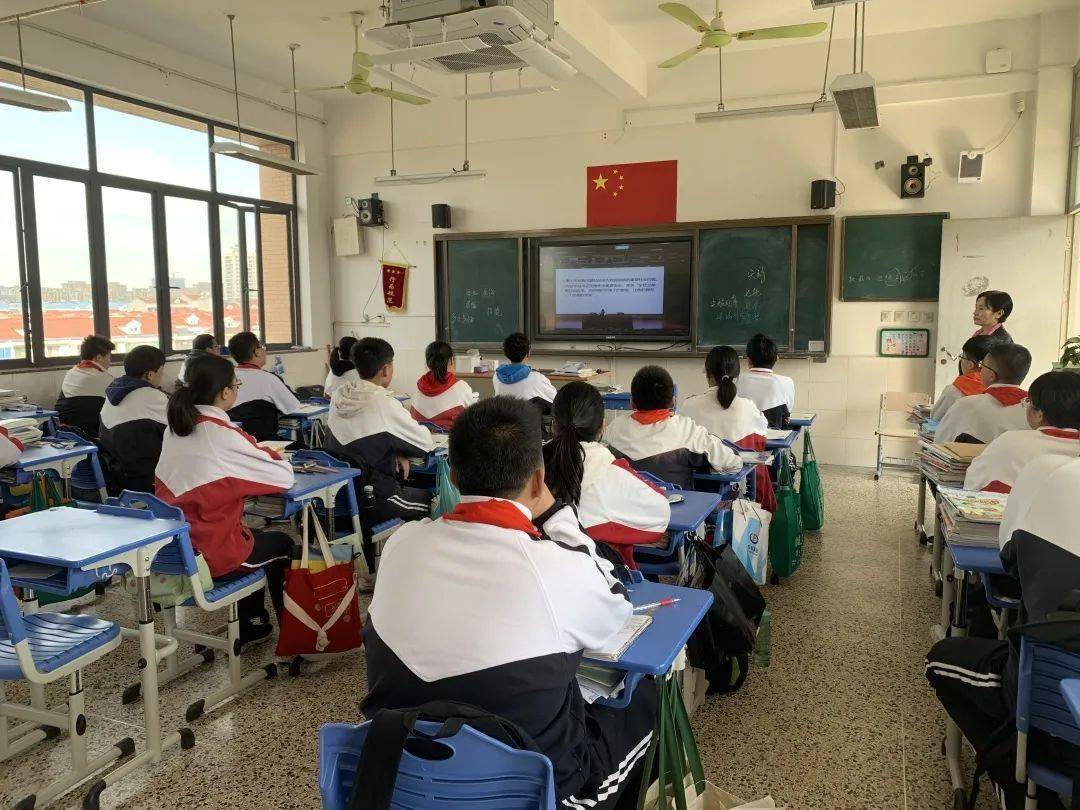 眼睛更明亮 体魄更健壮——古华中学开展青少年近视,肥胖防控宣讲活动