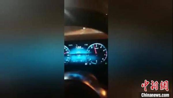 视频|男子隧道内飙车时速197还发圈炫耀 被高速交警查处