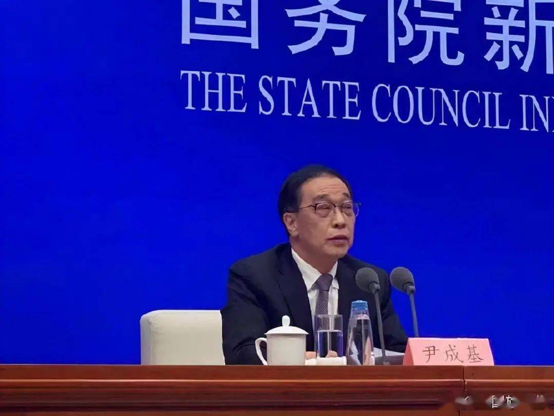 人口与发展研究论坛_上海品牌发展国际论坛(2)