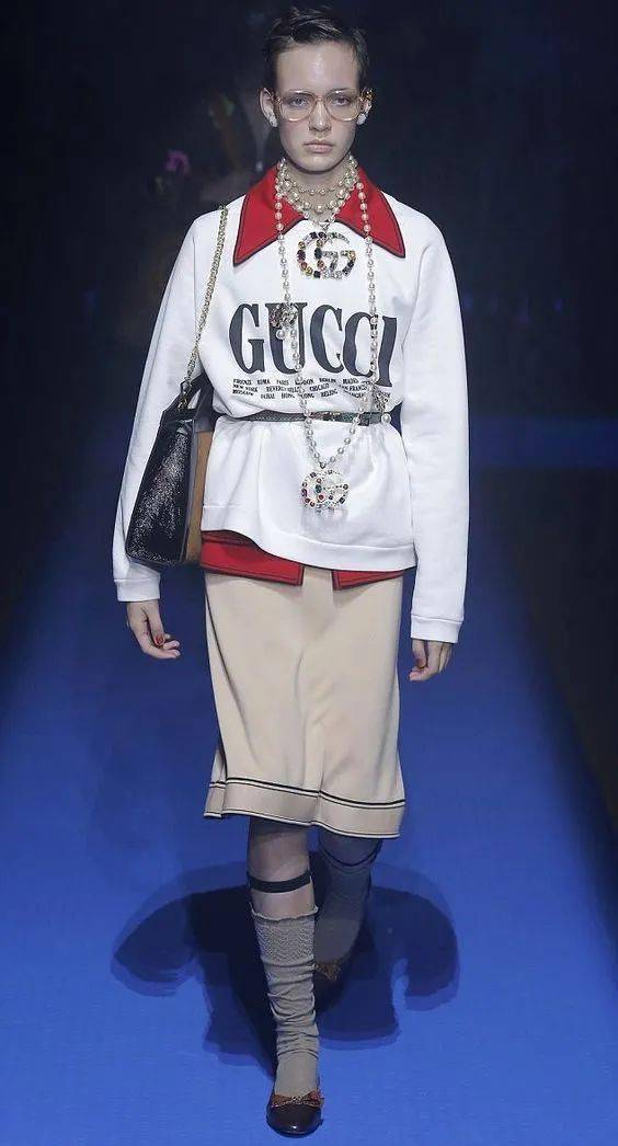 小松菜|戴眼镜就不想化妆？看完Jennie、小松菜奈等“买家秀”你再做决定～