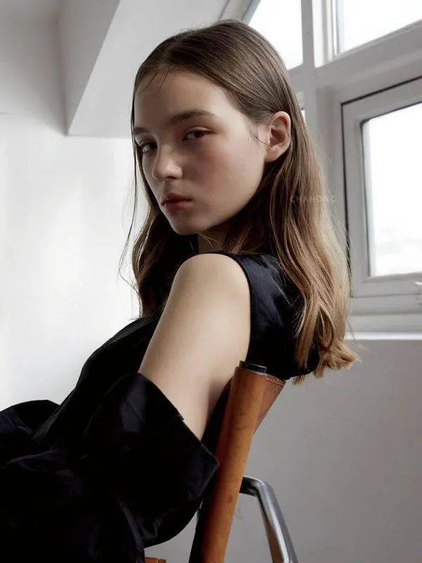 造型|女明星都爱的「神仙卷发」，真的REAL好看！