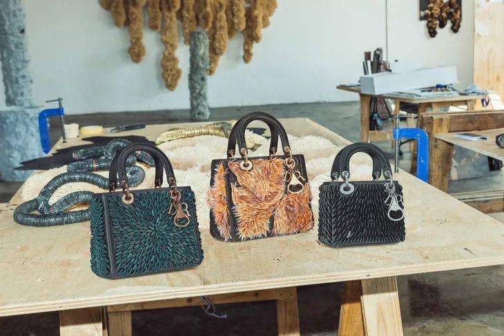 节目|壹周潮话题 | 付完尾款，只能靠这节目找找赚钱动力了