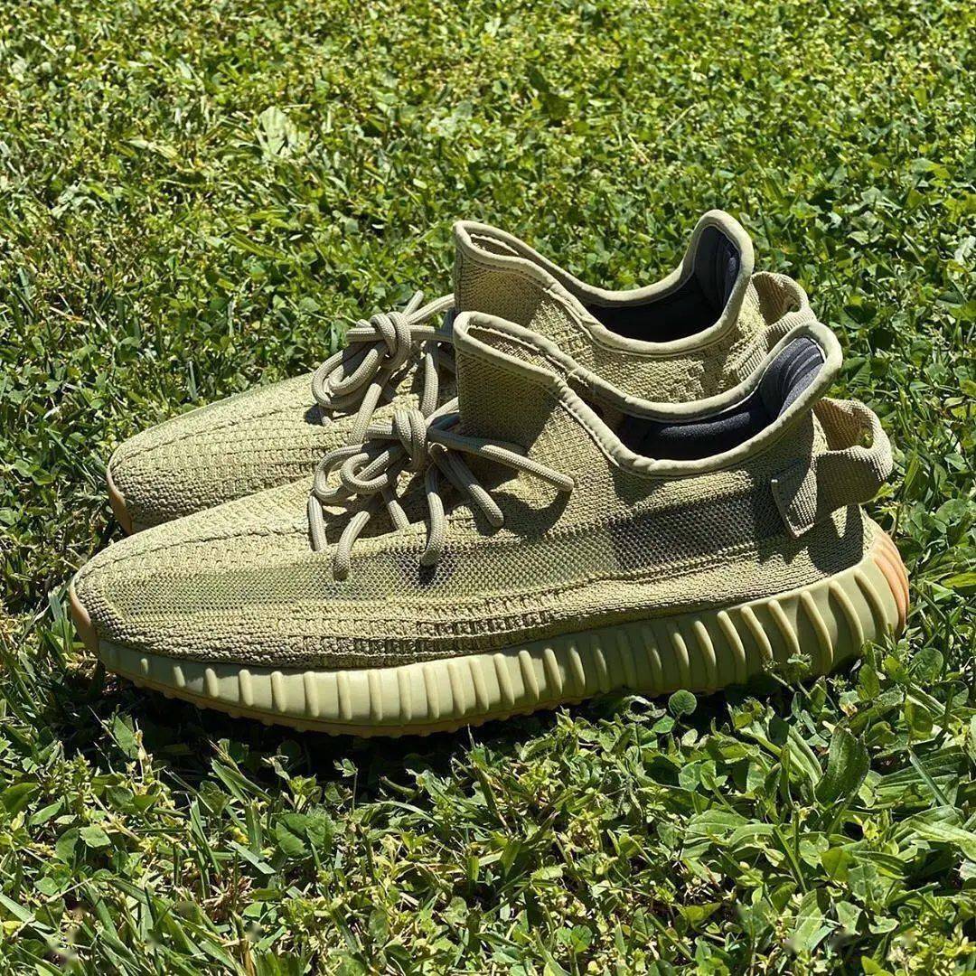 Boost|抄底 Yeezy 350 V2 就现在！白斑马历史新低！但有几双逆风起飞！