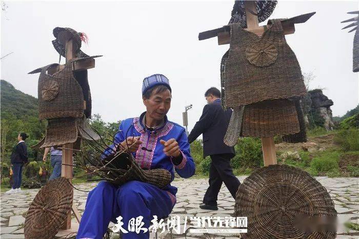 阿歪寨村通过挖掘藤甲文化,发展乡村旅游