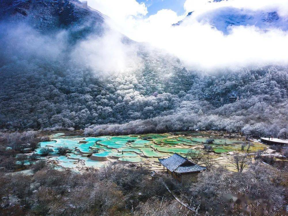 【游天下】解锁今冬最美雪景,我在黄龙等着你