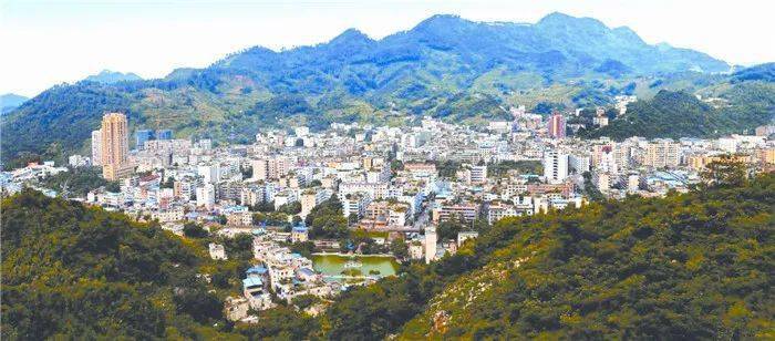 四川经济总量过200亿的县_四川经济繁荣照片(3)