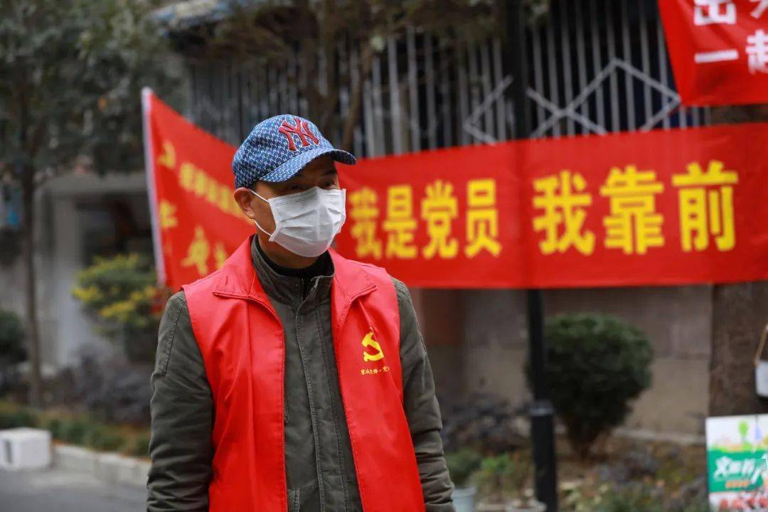 党委书记何箭荣获四川省抗击新冠肺炎疫情先进个人 ,优秀共产党员表彰