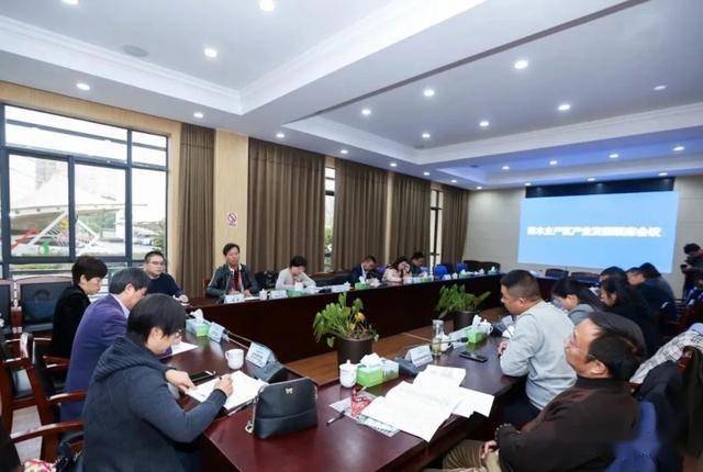 经济社会活动总量_世界经济总量图片(2)