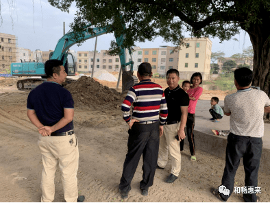 周田镇委书记胡文彬同志到村指导新农村建设工作周田镇委副书记,镇长
