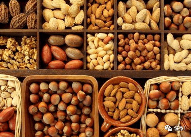 坚果是谁啊 7de9521443b84a21bc749144fba91ab8.png