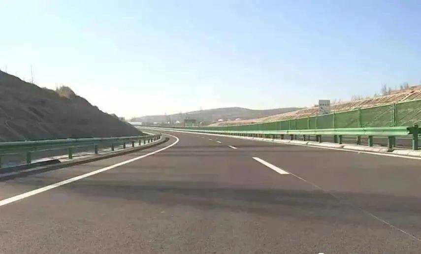 新闻多一点大龙高速是省道s31线呼和浩特至河曲高速公路中的一段,与