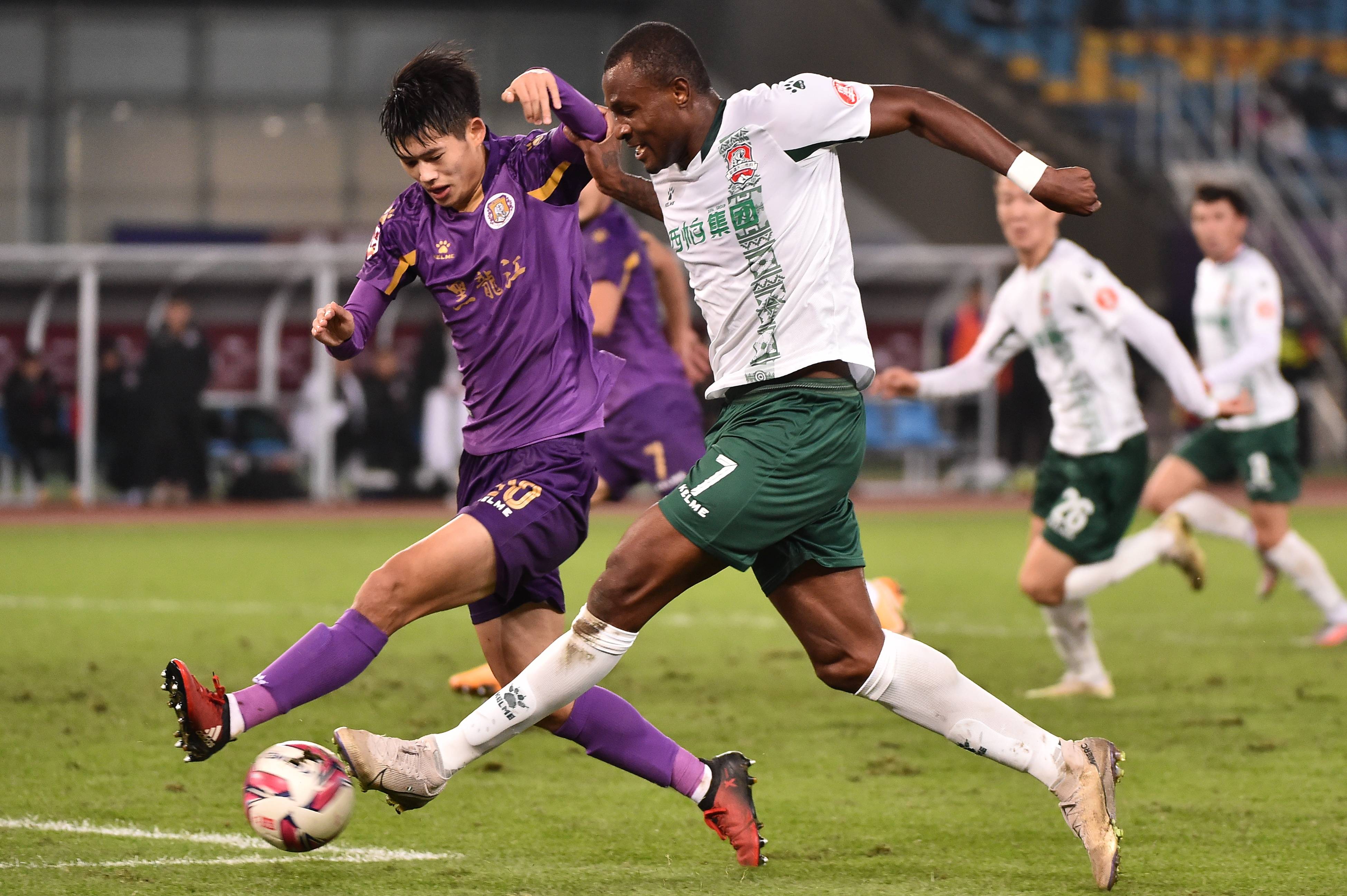 足球——中甲保级附加赛:黑龙江fc保级成功