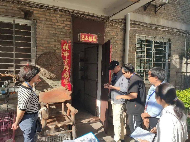 人口调查显露_调查人口的照片
